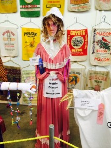 Admit it. This scarecrow is some downright frightening!